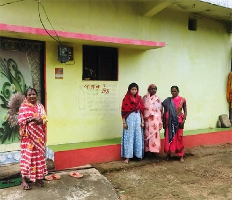 प्रधानमंत्री आवास योजना से अमर सिंह उईके का मिट्टी का घर बना पक्का आशियाना