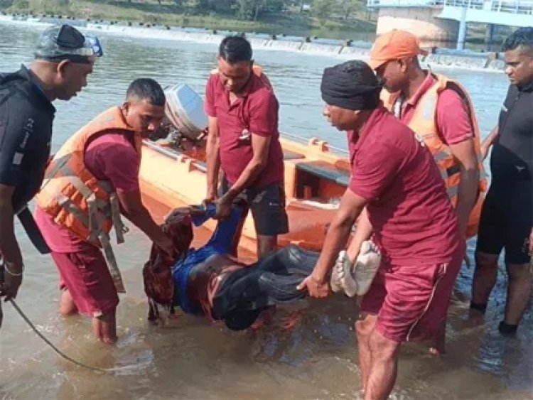 दुर्ग में हादसा: खारून एनीकट में बहे युवक का शव मिला