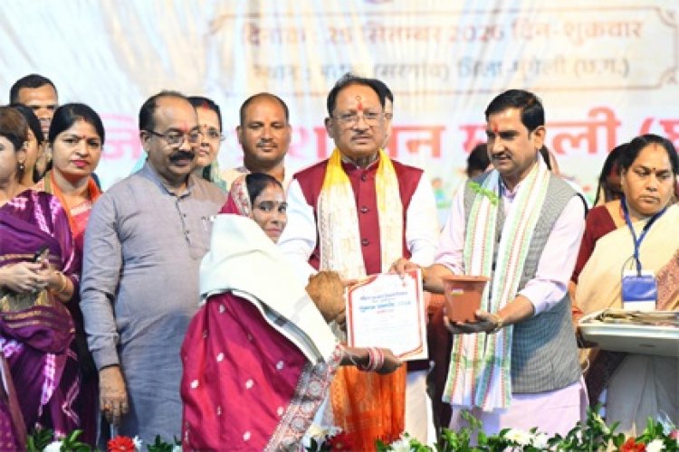 आंगन मिलन सेवा से उत्सव स्थल बने आंगनबाड़ी केंद्र, पहले दिन 97 हजार से अधिक लोगों की सहभागिता