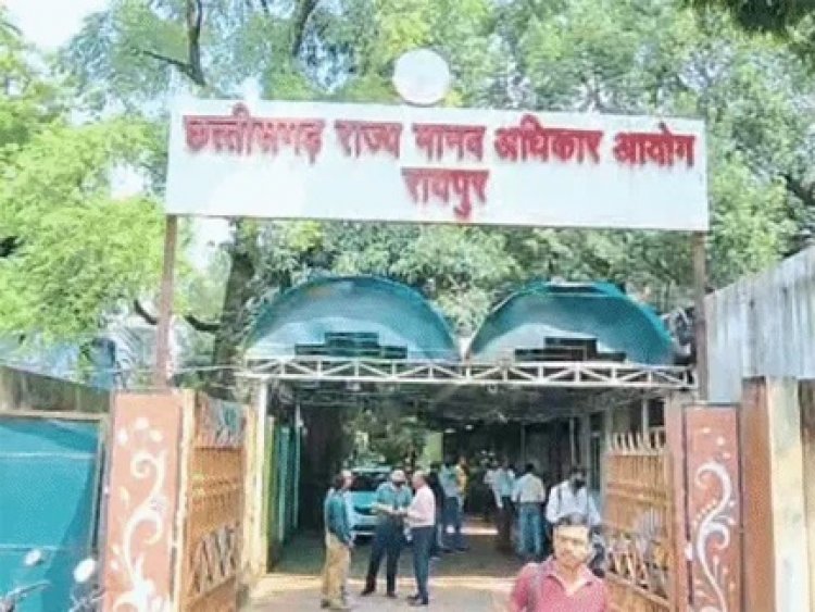 रावण-दुर्योधन पर सवाल, मानवाधिकार आयोग में शिकायत