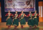 इंदिरा कला संगीत विश्वविद्यालय खैरागढ़ में ‘नमो सेवा– अनकही कहानियां’ का जिला स्तरीय भव्य नाट्य मंचन