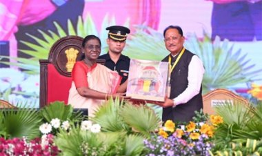 राष्ट्रपति द्रौपदी मुर्मु ने बस्तर दशहरा की अनूठी परंपराओं और जनजातीय संस्कृति की सराहना की
