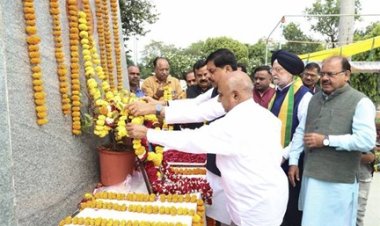 मुख्यमंत्री डॉ. यादव ने लौह पुरुष सरदार वल्लभ भाई पटेल की जयंती पर किया नमन