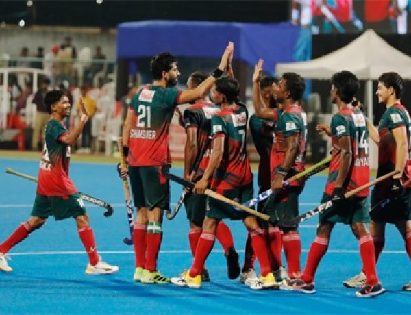 आशीष तानी पूर्ति ने संस्कारधानी स्ट्राइकर्स को सेमीफाइनल के करीब पहुँचाया, मैनपाट टाइटन्स की पहली हार