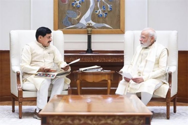 प्रधानमंत्री मोदी से मुख्यमंत्री डॉ. यादव ने की आत्मीय भेंट