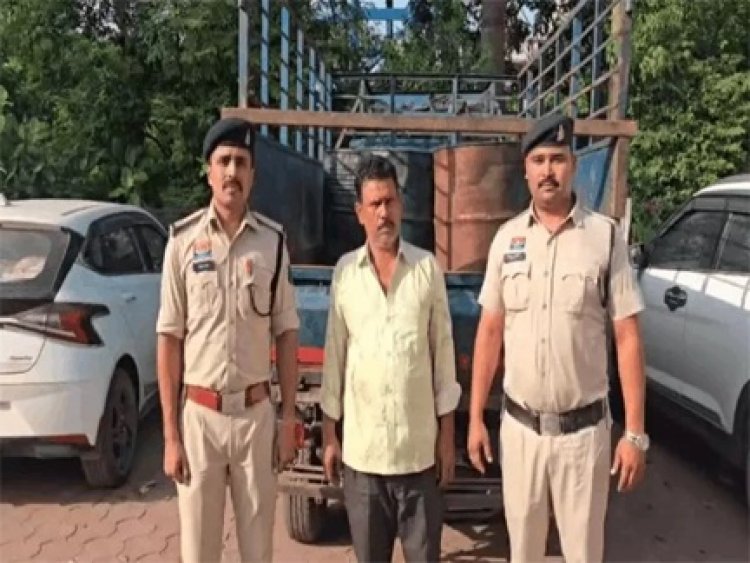 7 ड्रमों में भरा डीजल पकड़ा गया