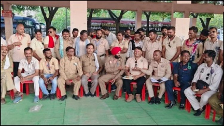 ड्राइवर महासंगठन का अनिश्चितकालीन ‘स्टीयरिंग छोड़ अभियान’