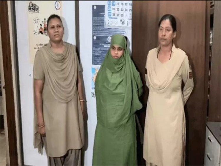 खुद को नगर निगम अफसर बताकर ठगे 1.88 करोड़ के गहने