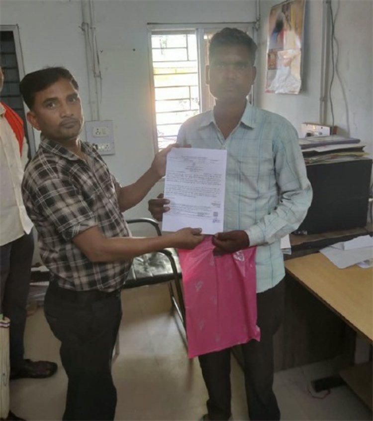 सेवा सेतु से आसान हुई शासकीय सेवाओं की राह, सहज प्रक्रिया से मिला लाभ, अमर सिंह को मिला जाति प्रमाणपत्र