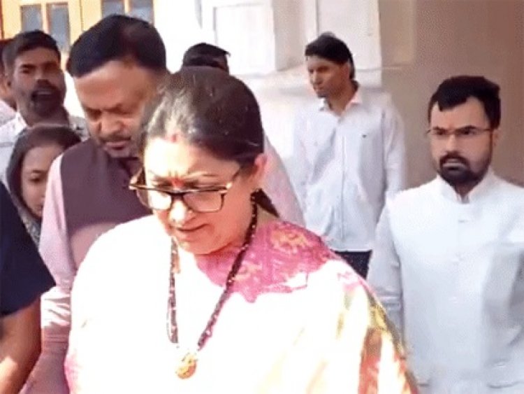 बीजेपी प्रभारी के दौरे में सादगी वाला स्वागत