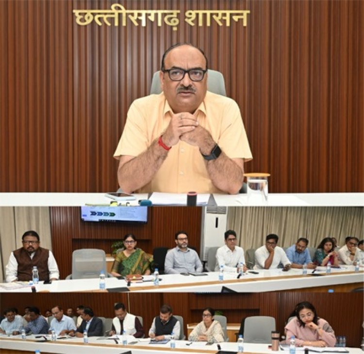 शासकीय योजनाओं के क्रियान्वयन और निर्माण कार्यों में तेजी लाई जाए : मुख्य सचिव विकासशील