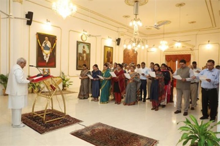राज्यपाल पटेल ने दिलाई राष्ट्रीय एकता दिवस पर शपथ